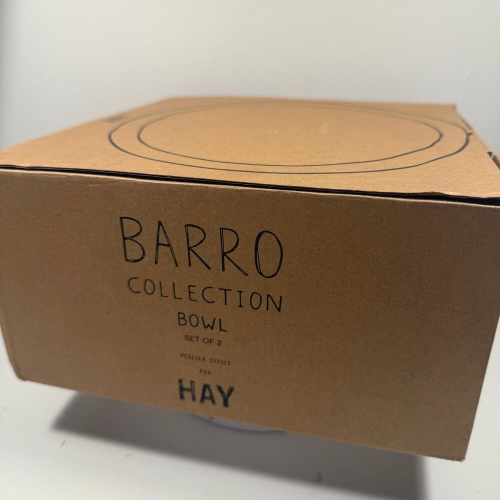 Barro BOWL Set of 2 Size Ø20 x 4 cm/ Ø7.75 x H1.5, terracotta, in pistachio, NIB